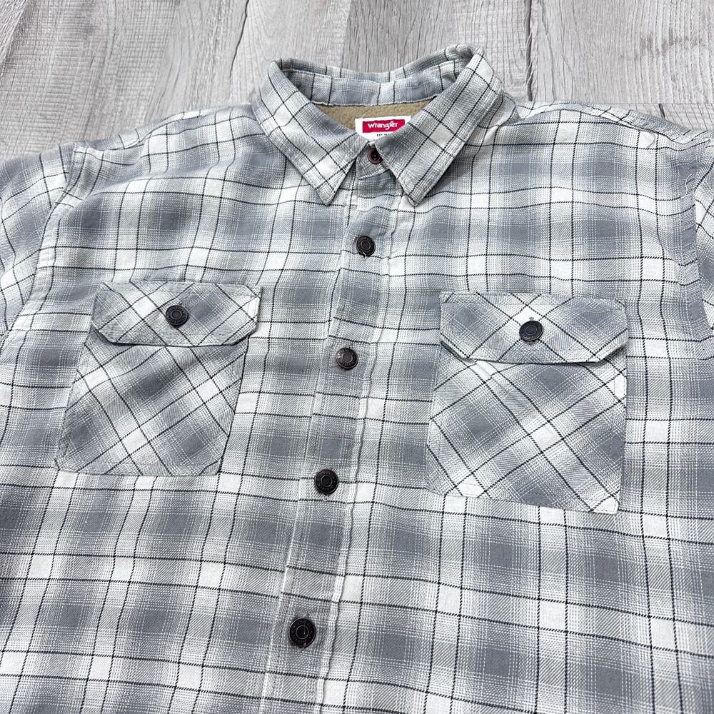 Wrangler Sherpa Lined Flannel Shirt Jacket Men's XL Gray Plaid Workwear Shacket - Picture 3 of 9